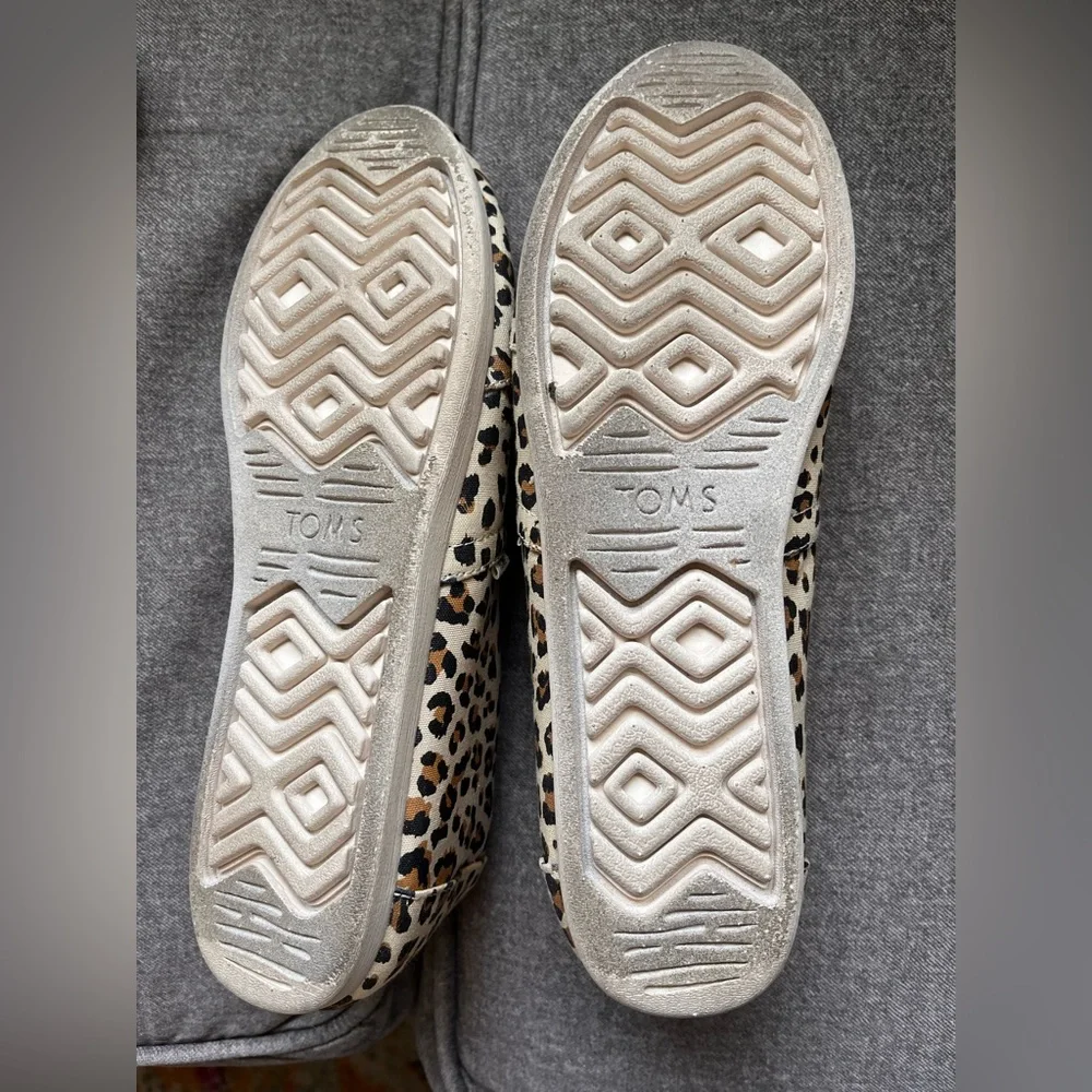 Toms Brown and Black Flats with Leopard Print - Picture 3 of 3